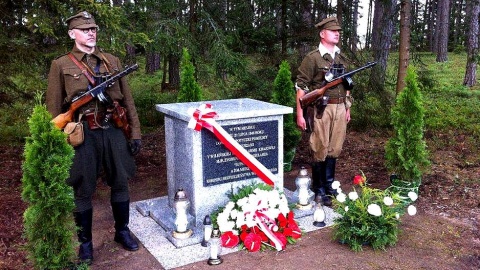 Poświęcono pomnik w Lipowej Tucholskiej