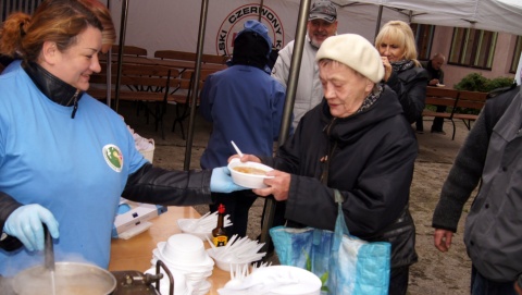 Grochówka z okazji Międzynarodowego Dnia Walki z Ubóstwem