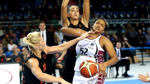 Basket Liga Kobiet - Energa rozgromiona w Krakowie