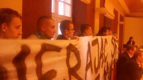 Protest kibiców żużla na sesji Rady Miasta w Grudziądzu