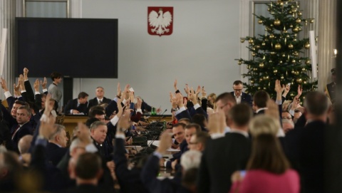 Sejm obradował w Sali Kolumnowej opozycja: to było nielegalne PiS: wszystko zgodne z prawem