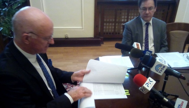 Prezydent Grudziądza podejrzewa fałszowanie podpisów