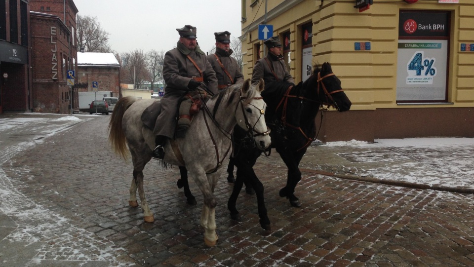 Bydgoszczanie mogli obejrzeć rekonstrukcję historyczną na Starym Rynku. Fot. Tomasz Kaźmierski