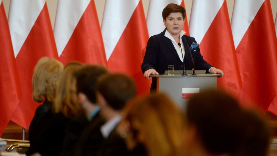 Premier Beata Szydło podczas posiedzenia Komisji Wspólnej Rządu i Samorządu Terytorialnego. Fot. PAP/Bartłomiej Zborowski