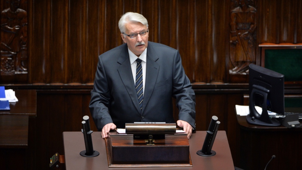 Minister spraw zagranicznych Witold Waszczykowski przedstawia informację o zadaniach polskiej polityki zagranicznej w 2016 roku. Fot. PAP/Marcin Obara