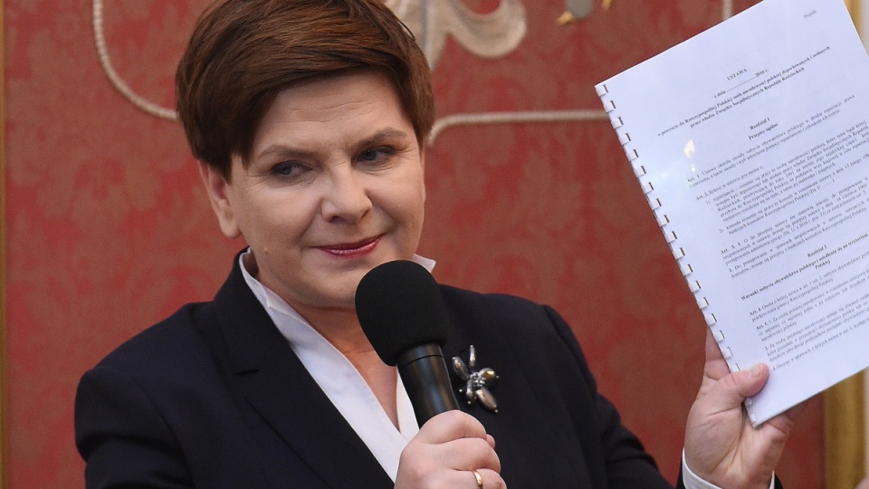 Premier Beata Szydło podkreśliła, że wszystkie zapowiadane projekty zostały rozpoczęte, niektóre są już zrealizowane. Fot. PAP/Radek Pietruszka