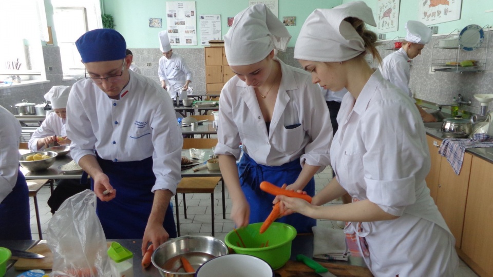 Próbują gotować jak nasze babki i prababki - wykorzystując staropolskie przepisy. Fot. Marcin Doliński
