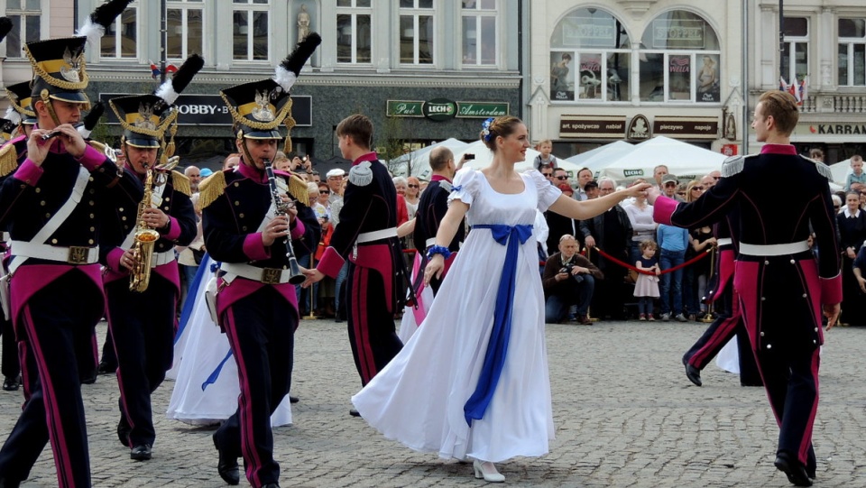 Była uroczysta msza, zabrzmiał hymn państwowy, był pokaz musztry paradnej, specjalny koncert i okolicznościowe przemówienia. Fot. Tatiana Adonis