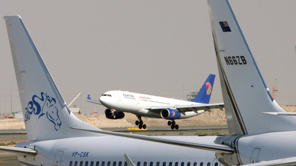 EgyptAir posiada flotę 57 airbusów i boeingów, w tym 15 Airbusów A320. Fot. PAP/EPA/ALI HAIDER