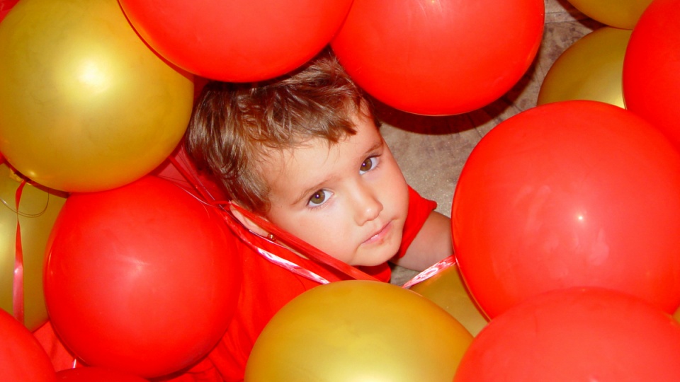Na Kujawach i Pomorzu dzieci będą mogły barwnie spędzić swoje święto. Fot. freeimages