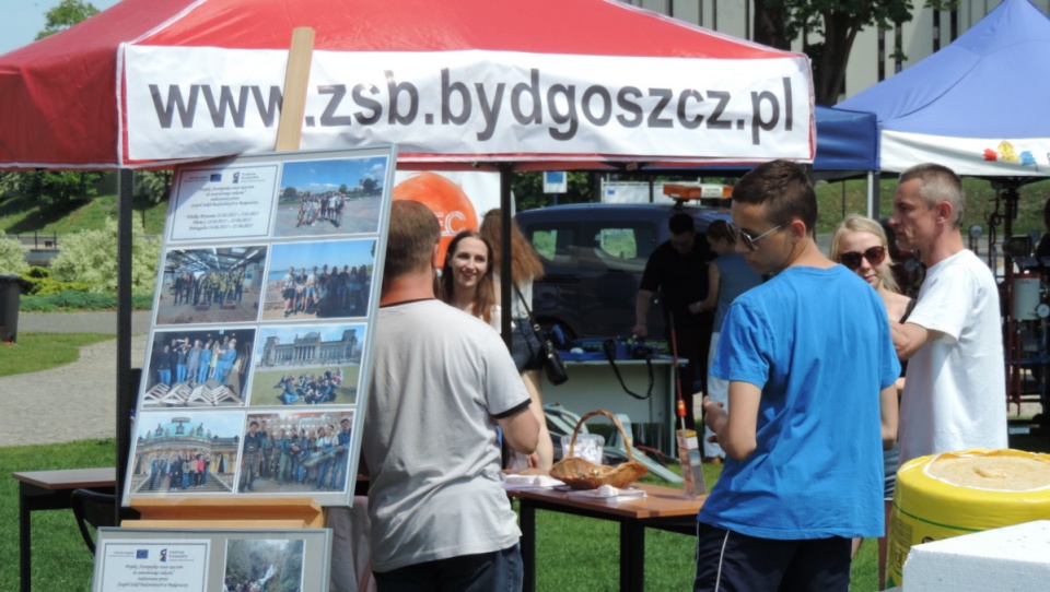 Swoje stoisko na Wyspie Młyńskiej postawił m.in. Zespół Szkół Budowlanych. Fot. Lech Przybyliński