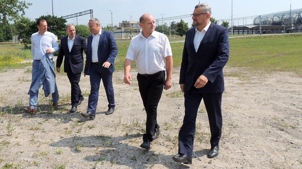 Na konferencji prasowej wystąpili wspólnie przewodniczący PO Grzegorz Schetyna, prezydent Bydgoszczy Rafał Bruski, marszałek województwa kujawsko-pomorskiego Piotr Całbecki i prezydent Bydgoszczy Rafał Bruski, szef PO w Kujawsko-Pomorskiem Tomasz Lenz oraz marszałek województwa kujawsko-pomorskiego Piotr Całbecki. Fot. Damian Klich