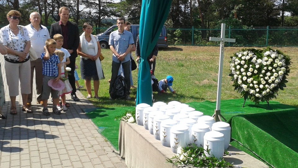 Po raz pierwszy dokonano pochówku w zbiorowej mogile Grobu Dzieci Utraconych na cmentarzu komunalnym przy ul. Wiślanej w Bydgoszczy. Fot. Ewa Dąbrowska