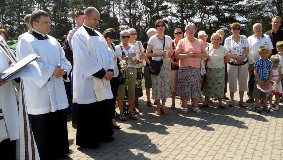 Po raz pierwszy dokonano pochówku w zbiorowej mogile Grobu Dzieci Utraconych na cmentarzu komunalnym przy ul. Wiślanej w Bydgoszczy. Fot. Ewa Dąbrowska