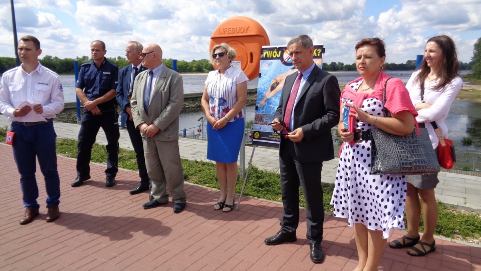 Toruńska kampania poświęcona jest bezpiecznemu korzystaniu z letnich kąpielisk. Fot. Monika Kaczyńska