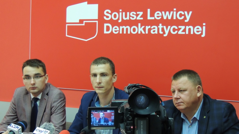 Włocławscy radni z klubu Lewicy na konferencji prasowej. Fot. Marek Ledwosiński