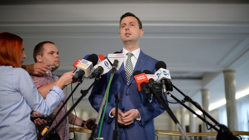 Szef Polskiego Stronnictwa Ludowego Władysław Kosiniak-Kamysz podczas konferencji prasowej w Sejmie. Fot. PAP/Jacek Turczyk