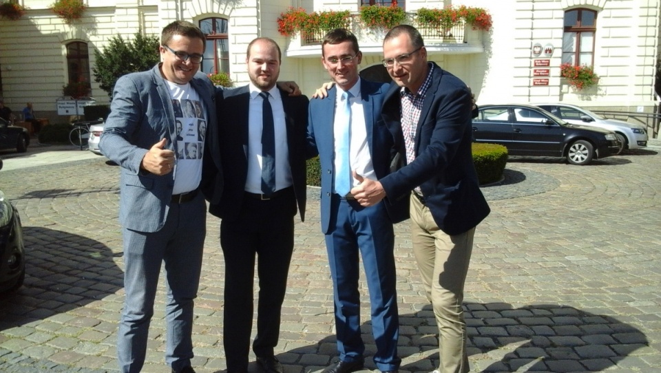 Od lewej radni: Ireneusz Nitkiewicz (SLD), Paweł Bokiej (PiS), Szymon Róg (PiS), Tomasz Puławski (SLD). Fot. Damian Klich