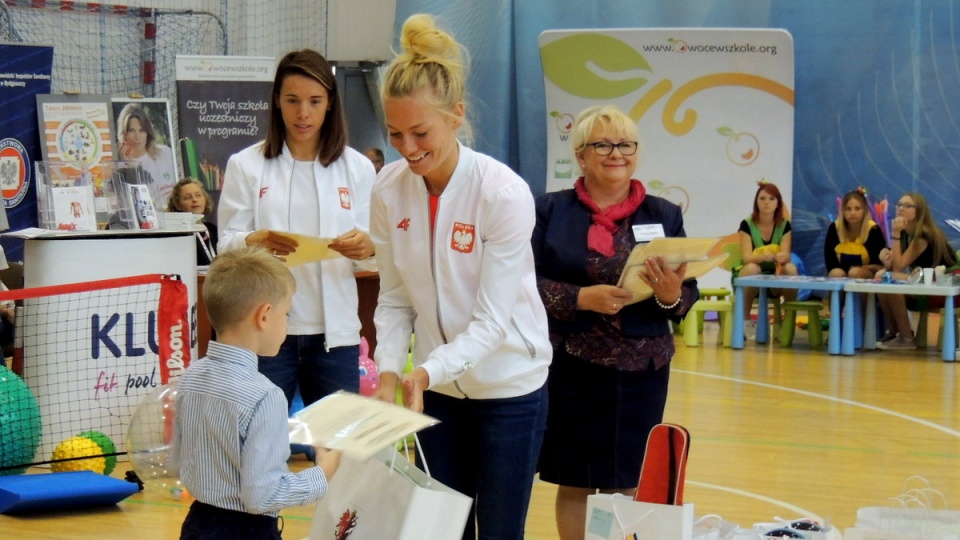 Wspierając festiwal, w bydgoskiej Wyższej Szkole Gospodarki pojawiła się m.in. (1L) mistrzyni olimpijska, Magdalena Fularczyk-Kozłowska. Fot. Damian Klich