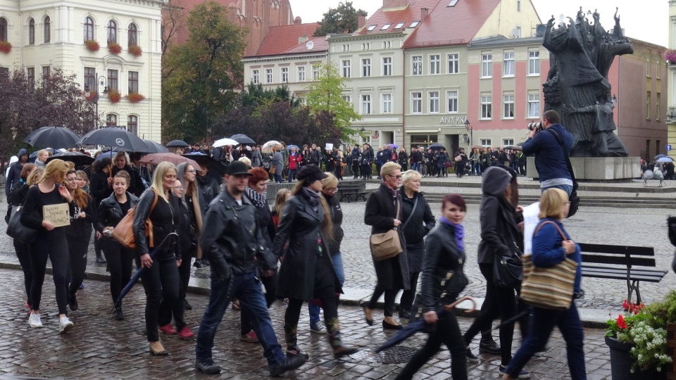 "Czarny protest" w Bydgoszczy. Fot. Janusz Wiertel