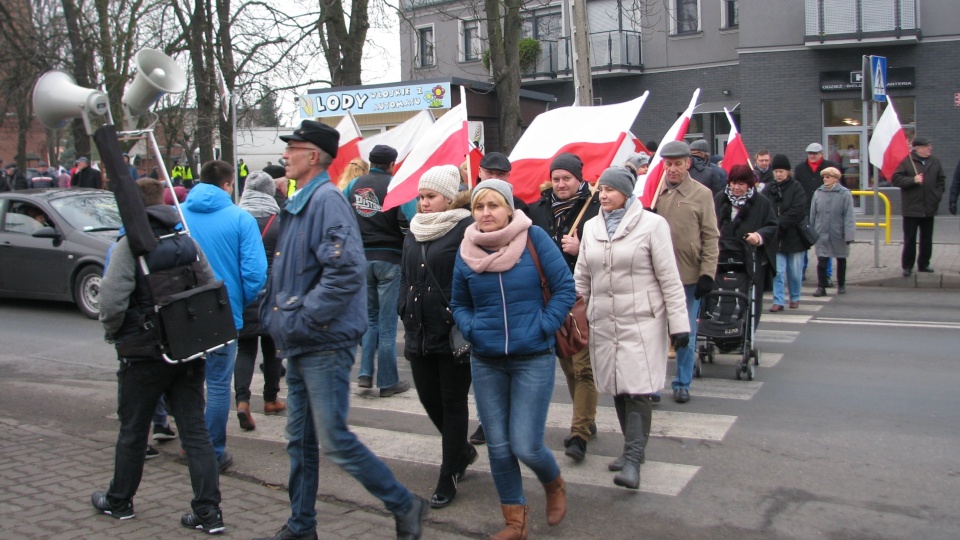 Protestujący żądają budowy obwodnicy. Fot. Kamila Zroślak