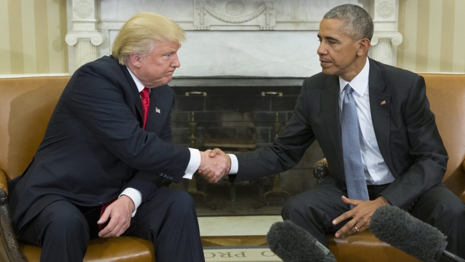 Prezydent USA Barack Obama w czwartek po raz pierwszy przyjął w Białym Domu prezydenta elekta Donalda Trumpa. Fot. PAP/EPA