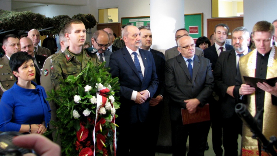 Minister obrony Antoni Macierewicz gościł w Zespole Szkół Akademickich we Włocławku. Fot. Robert Erdmann
