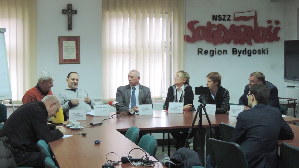 Związkowcy z NSZZ "Solidarność" pytają o przyszłość bydgoskiej firmy ELTOR sp. z o.o. Fot. Lech Przybyliński