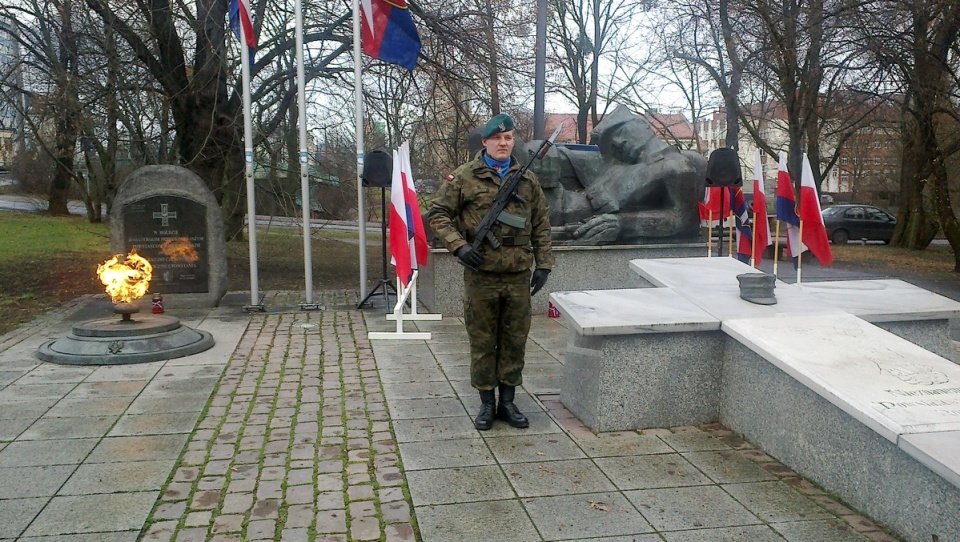 Rocznicę wybuchu Powstania Wielkopolskiego uczczono w Bydgoszczy z towarzyszeniem orkiestry i kompanii honorowej Wojska Polskiego. Fot. Andrzej Krystek