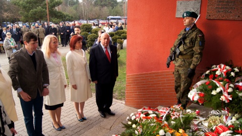 Ośrodek Szkolno-Wychowawczy dla Dzieci i Młodzieży Słabo Słyszącej i Niesłyszącej w bydgoskim Fordonie obchodzi 70. urodziny i 20. rocznicę przyjęcia imienia generała Stanisława Maczka. Fot. Henryk Żyłkowski