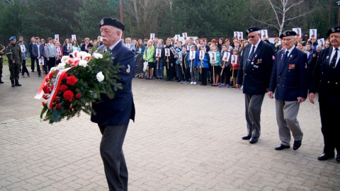 Ośrodek Szkolno-Wychowawczy dla Dzieci i Młodzieży Słabo Słyszącej i Niesłyszącej w bydgoskim Fordonie obchodzi 70. urodziny i 20. rocznicę przyjęcia imienia generała Stanisława Maczka. Fot. Henryk Żyłkowski