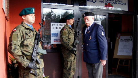 Ośrodek Szkolno-Wychowawczy dla Dzieci i Młodzieży Słabo Słyszącej i Niesłyszącej w bydgoskim Fordonie obchodzi 70. urodziny i 20. rocznicę przyjęcia imienia generała Stanisława Maczka. Fot. Henryk Żyłkowski