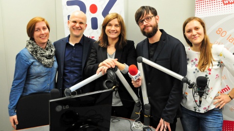 Toruńscy dziennikarze: Monika Kaczyńska, Piotr Majewski, Iwona Muszytowska-Rzeszotek, Michał Zaręba i Adriana Andrzejewska. Fot. Ireneusz Sanger