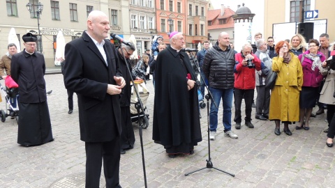 Tradycyjnie w Wielką Sobotę życzenia wielkanocne złożył torunianom prezydent miasta, Michał Zaleski. Fot. Michał Zaręba