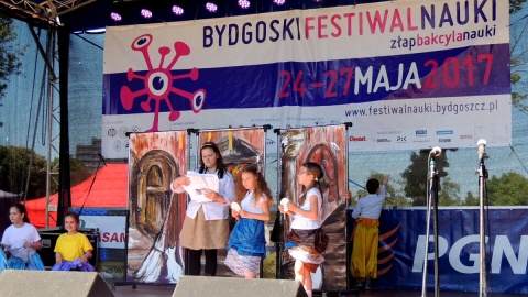 Piknik naukowo-rodzinny wieńczy tegoroczna edycję Bydgoskiego Festiwalu Nauki. Fot. Damian Klich