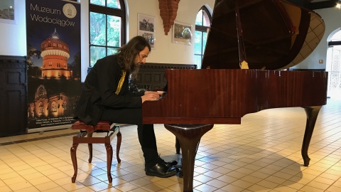 Koncert odbył się w zabytkowej Hali Pomp muzeum bydgoskich wodociągów. Fot. Tomasz Kaźmierski