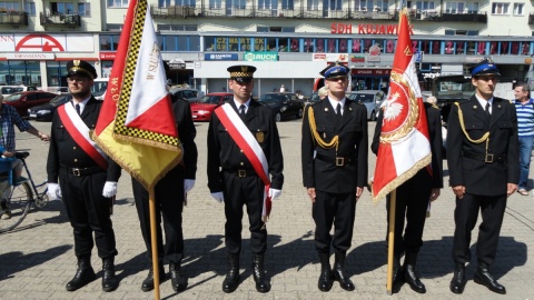 Włocławska uroczystość z okazji Święta Wojska Polskiego odbyła się na placu Wolności pod pomnikiem Żołnierza Polskiego. Fot. Sławomir Kukiełczyński
