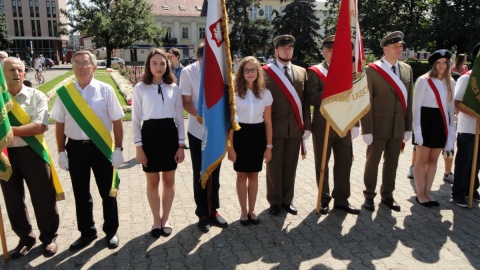 Włocławska uroczystość z okazji Święta Wojska Polskiego odbyła się na placu Wolności pod pomnikiem Żołnierza Polskiego. Fot. Sławomir Kukiełczyński