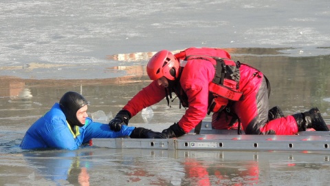 Pokaz ratownictwa na lodzie w Inowrocławiu