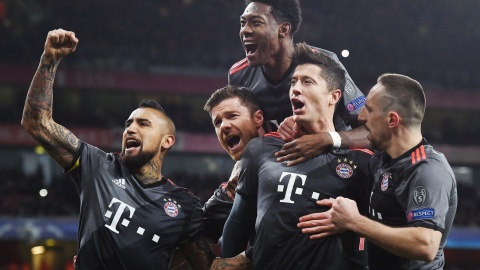 Liga Mistrzów - bramka Roberta Lewandowskiego i pewny awans Bayernu Monachium