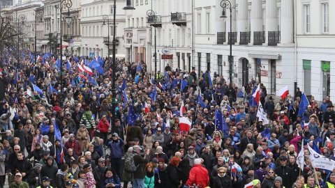 W Warszawie manifestacja Marsz dla Europy: Kocham Cię, Europo