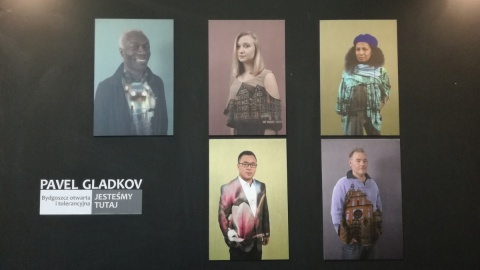 Wystawa zdjęć Pavlo Gladkowa i finał projektu Jesteśmy Tutajw bydgoskim MCK