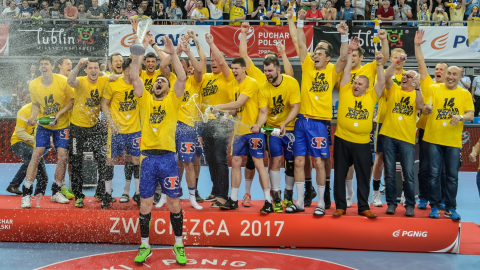 Piłka ręczna - Vive Tauron Kielce z Pucharem Polski