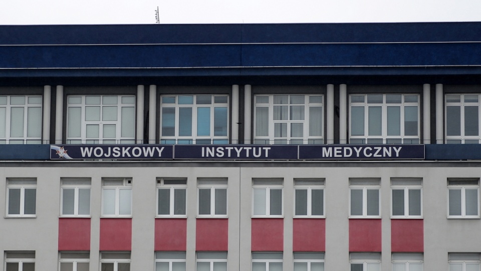 Centralny Szpital Kliniczny MON Wojskowego Instytutu Medycznego przy ul. Szaserów w Warszawie, gdzie przebywa premier Beata Szydło. Fot. PAP/Jakub Kamiński