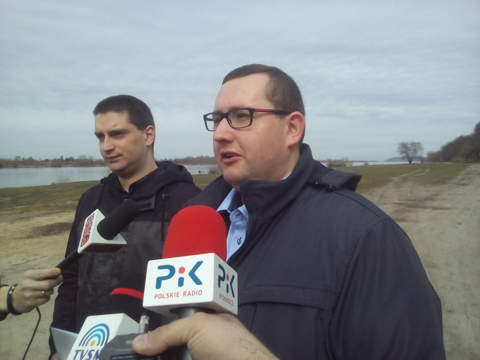 Grudziądzcy radni PO są za spożyciem piwa na Błoniach Nadwiślańskich. Fot. Marcin Doliński