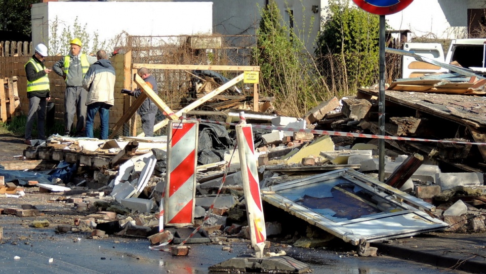 Podczas prac wyburzeniowych zawaleniu uległa konstrukcja budynku przy ul. Podgórnej w Toruniu. Fot. Michał Zaręba
