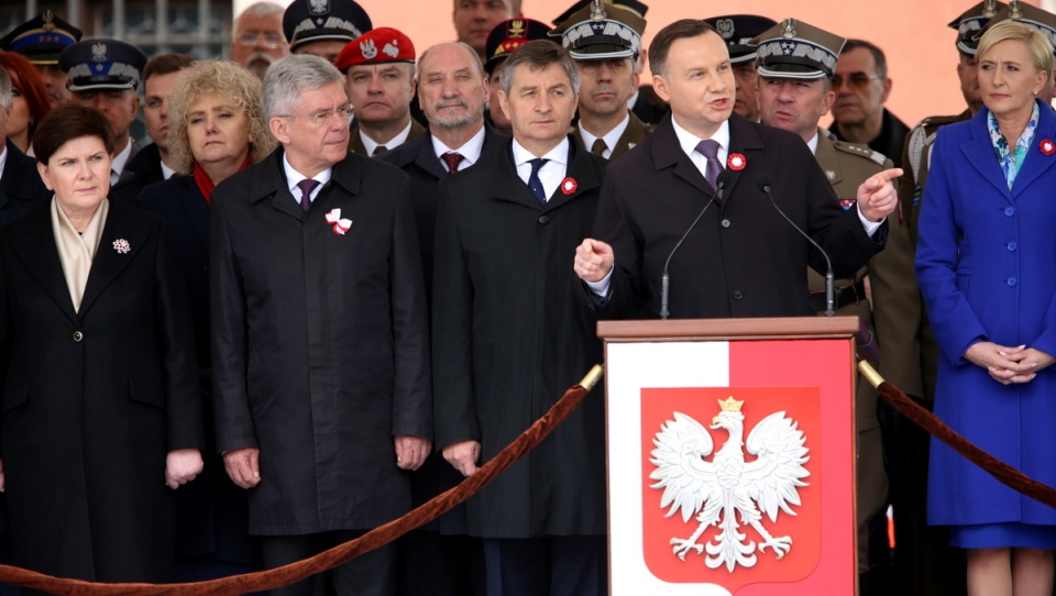 Wystąpienie prezydenta Andrzeja Dudy podczas centralnych obchodów Święta Narodowego 3 Maja na pl. Zamkowym w Warszawie. Fot.PAP/Leszek Szymański