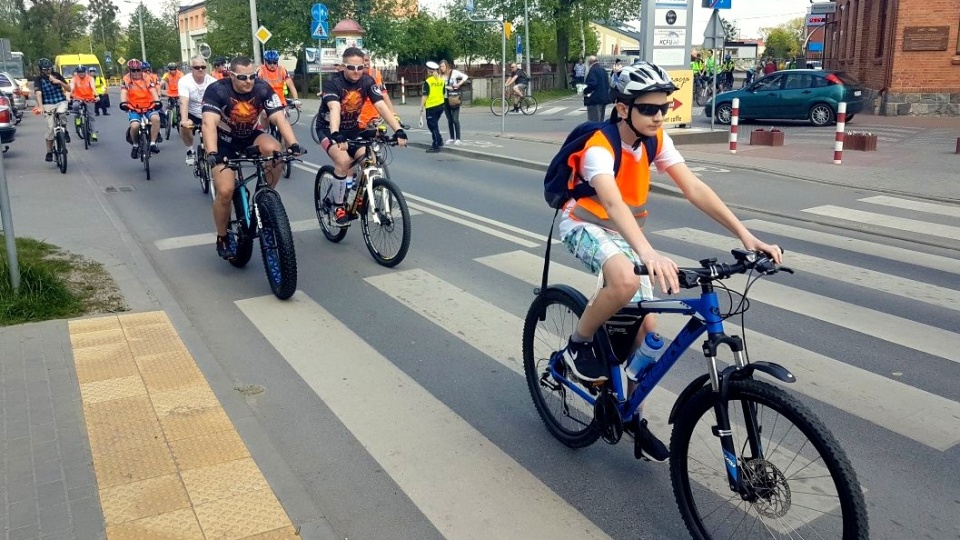 Rowerzyści mieli okazję pokonać trzy trasy. Fot. KWP w Bydgoszczy