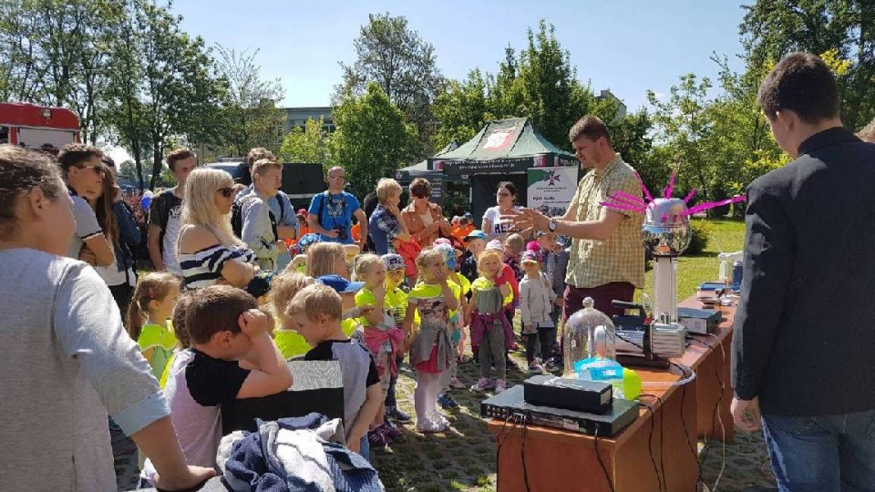 Juwenaliowy piknik odbył się na terenie Wyższej Szkoły Gospodarki w Inowrocławiu. Fot. Kamila Zroślak