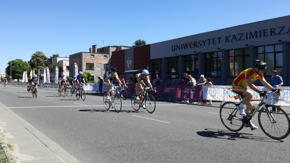 Bydgoszcz Cycling Challenge to kryterium rowerowe, w którym startuje kilkuset kolarzy. Fot. Robin Jesse